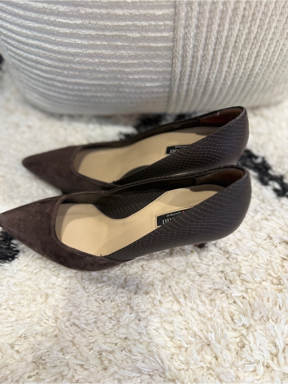 Isaac Mizrahi Paula Brown Suede & Snakeskin Pointed Toe Pumps Heels Size 8M - Picture 7 of 10